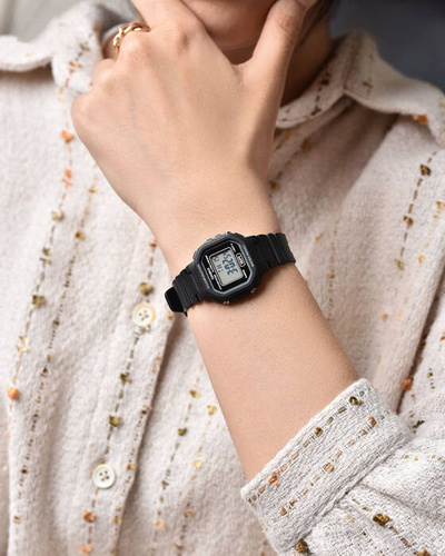 ZEGAREK DZIECIĘCY CASIO LA-20WH-1AEF + BOX